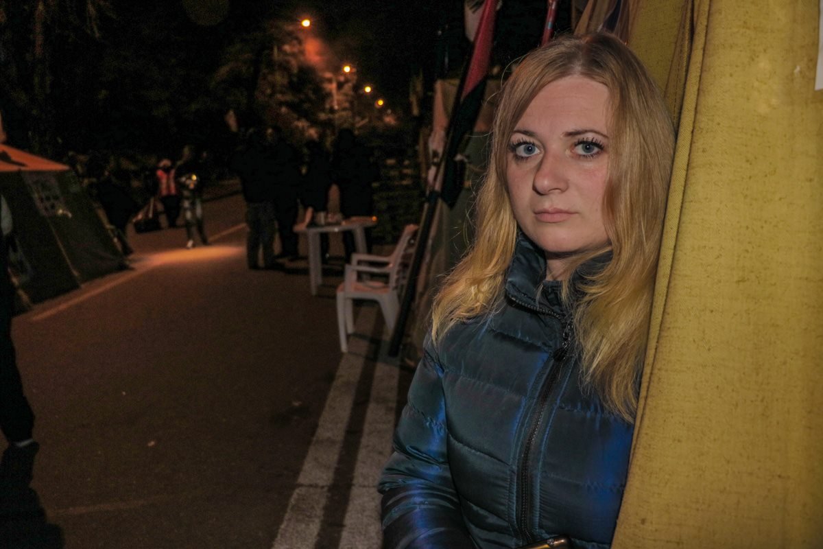 Прекрасная половина тоже не спит