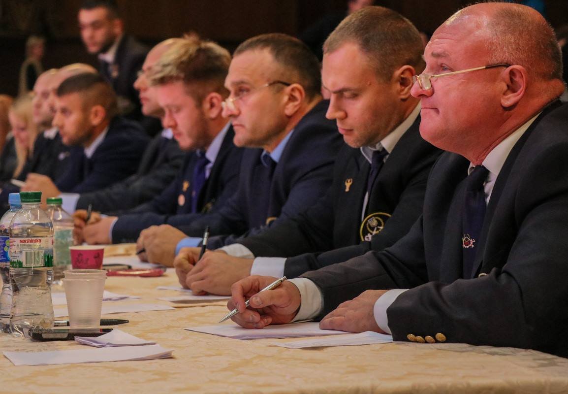 Строгое жюри