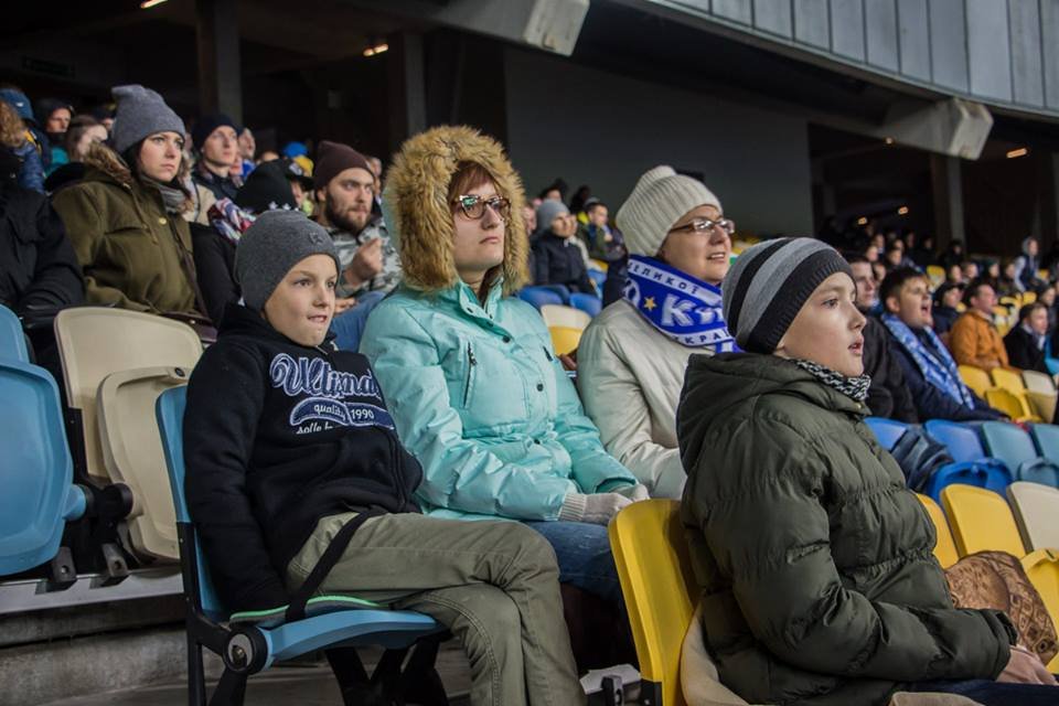 На НСК «Олимпийский» собралось более 38000 фанатов