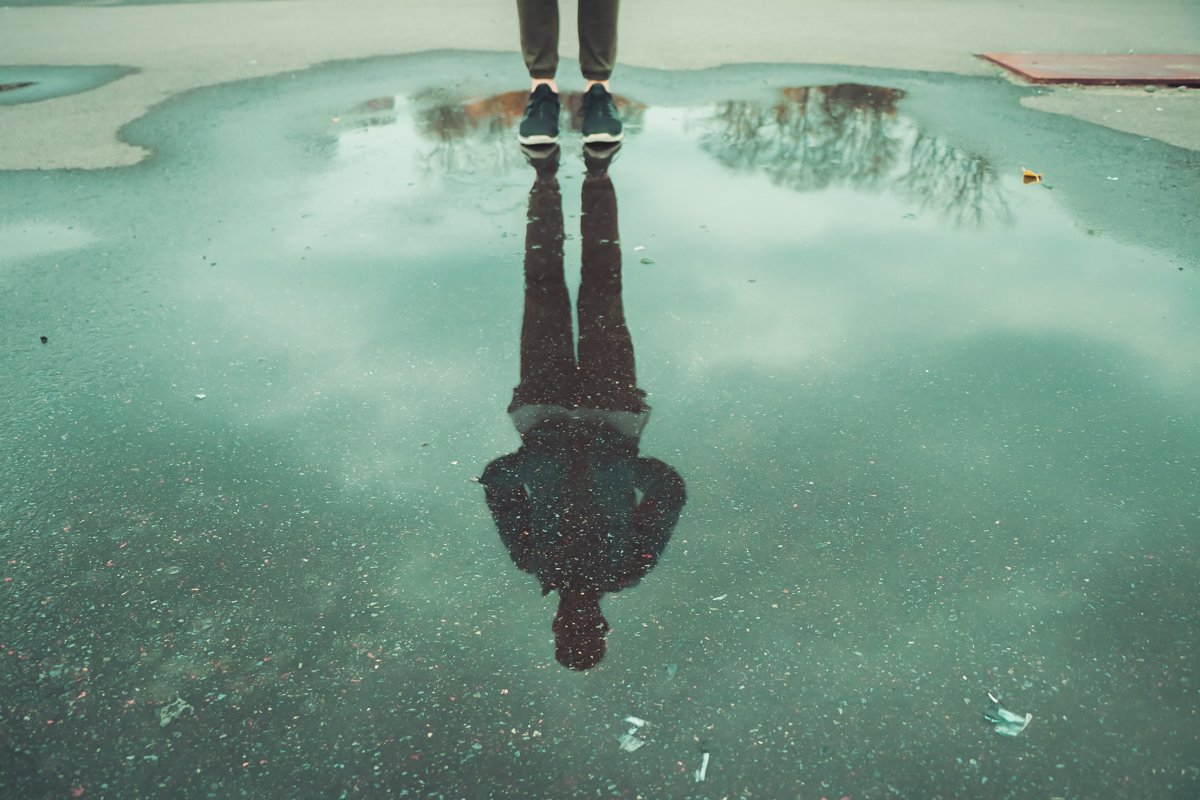 И ищите красоту во всем - даже в лужах