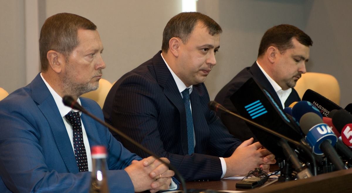 Руководители столичной прокуратуры и СБУ рассказали об основных версиях взрыва на Соломенке