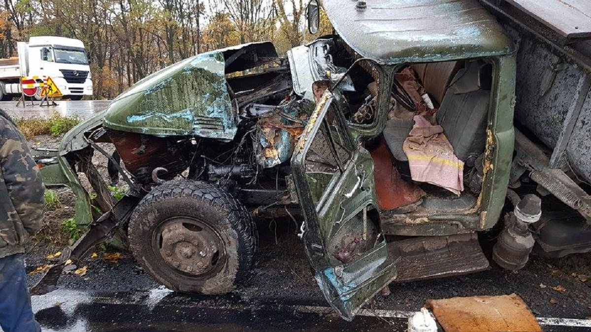 Неподалеку поселка Глеваха произошло ДТП