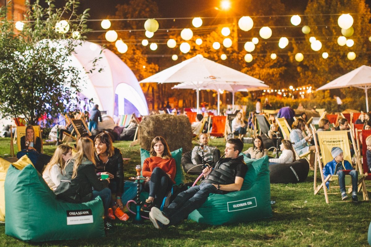 На последнем фестивале диванчики перенесут в павильон