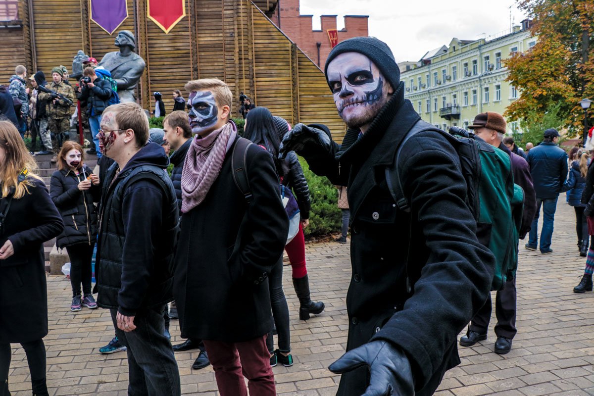 Образ зомби был самым популярным на параде Образ зомби был самым популярным на параде