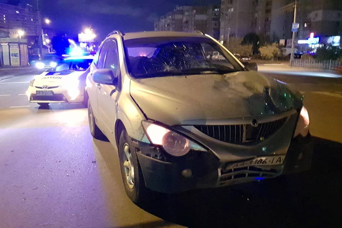 Пешехода сбил SsangYong