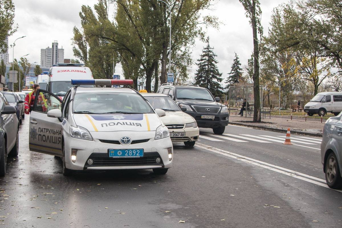 Пострадавшие - отец с маленькой дочкой
