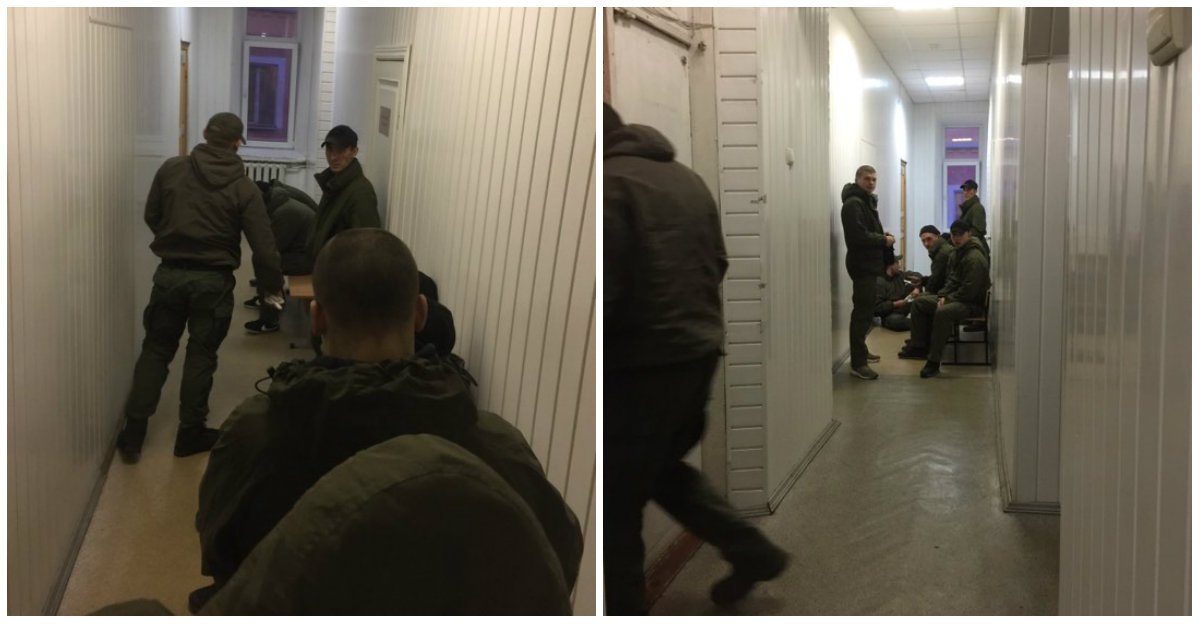 В здание Соломенского суда, куда должны привезти сына Арсена Авакова, зашли люди в камуфляже В здание Соломенского суда, куда должны привезти сына Арсена Авакова, зашли люди в камуфляже