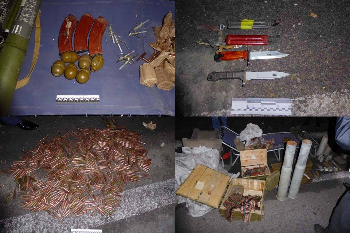 Изъятое у атошника оружие