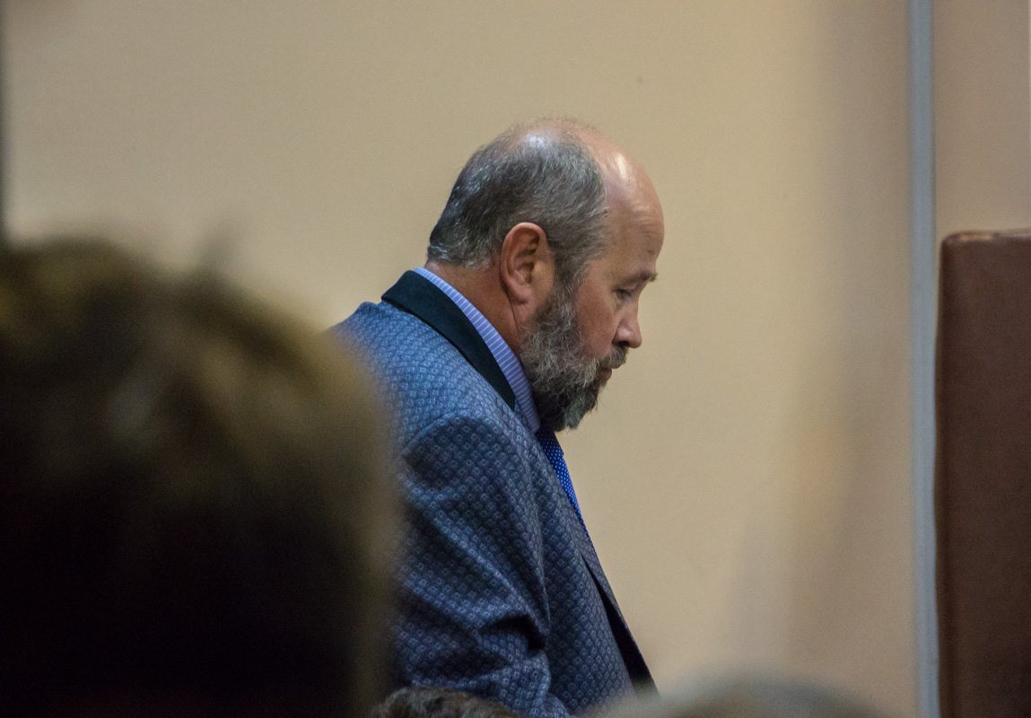 Адвокаты подозреваемого настаивали на свободном перемещении их клиента