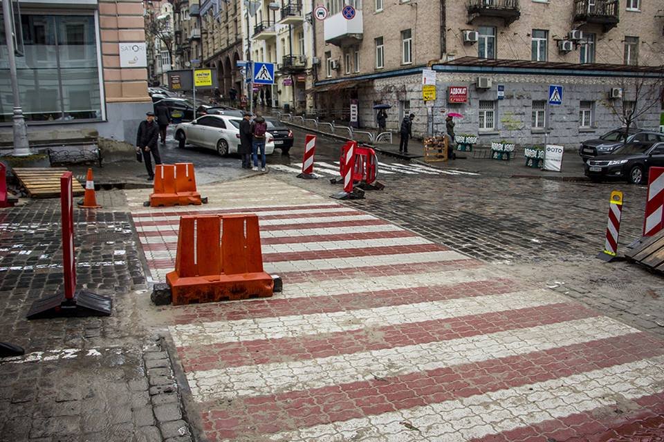 Новый пешеход на Прорезной Новый пешеход на Прорезной