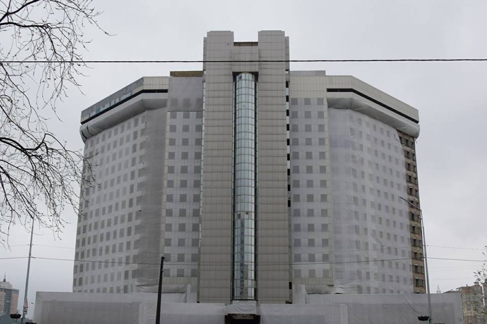 За установку полотна заплатили почти 5 миллионов гривен