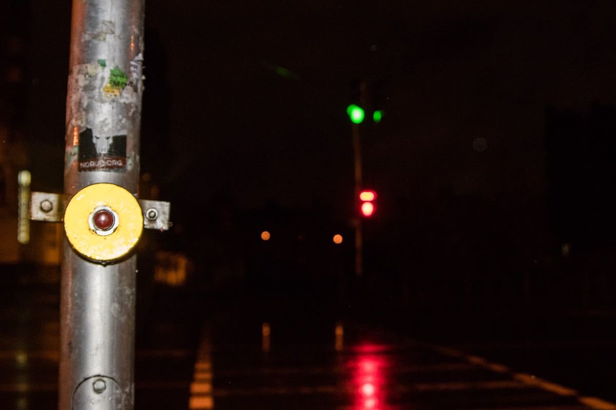 Почему водитель не заметил пешехода, пока неизвестно