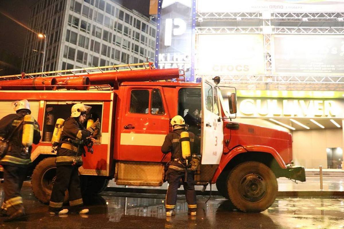 Пожарные быстро справились с условным огнем 