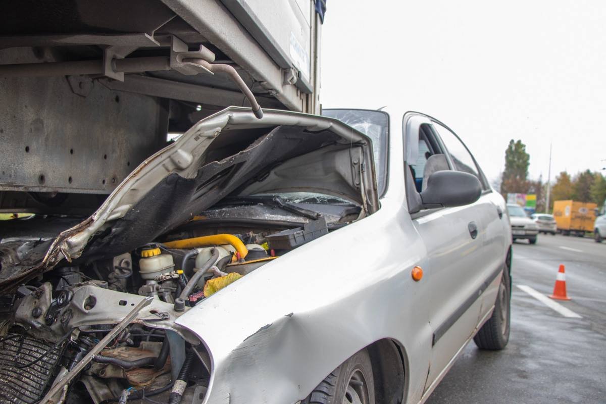 В ДТП пострадал водитель и пассажир В ДТП пострадал водитель и пассажир