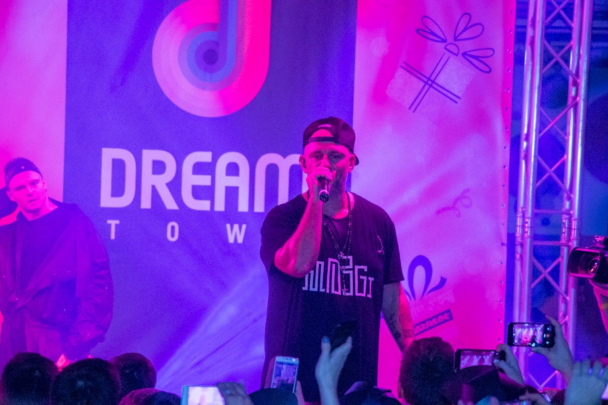 Группа исполнила свои топовые хиты