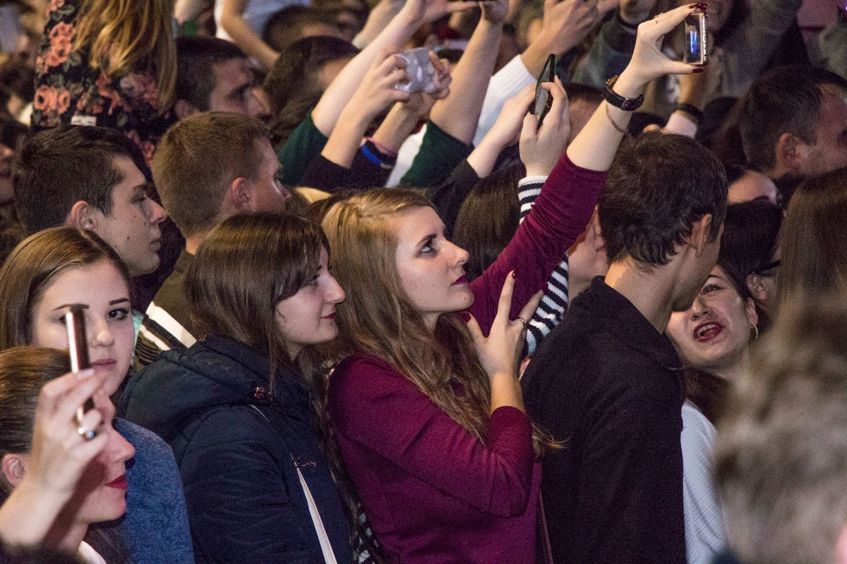 Держаться до последнего и унести в телефоне как можно больше Потапа