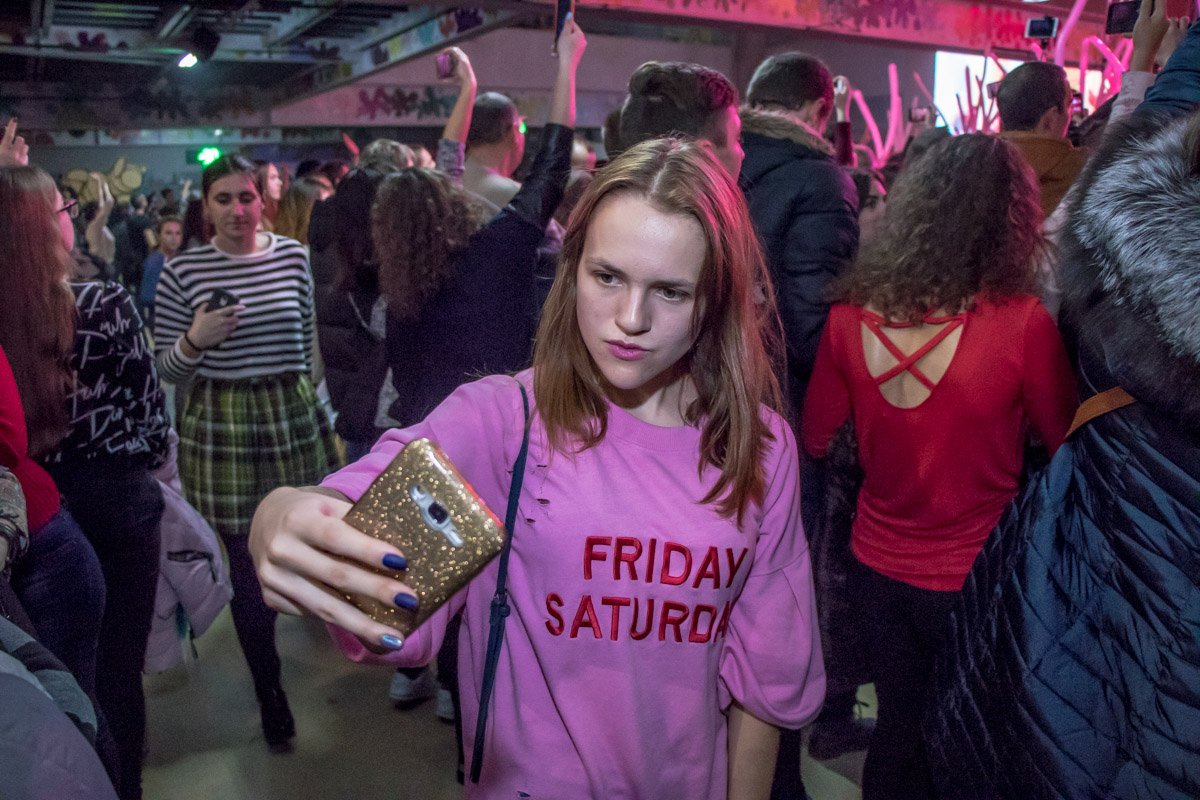 Без селфи друзья не поверят, что видела Потапа