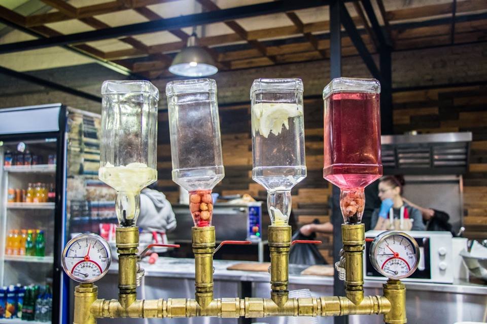 Согреться можно было не только у костра Согреться можно было не только у костра