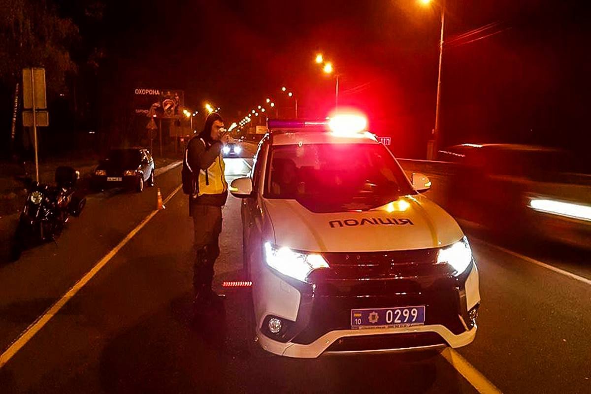 На месте аварии работала полиция и следственно-оперативная группа На месте аварии работала полиция и следственно-оперативная группа