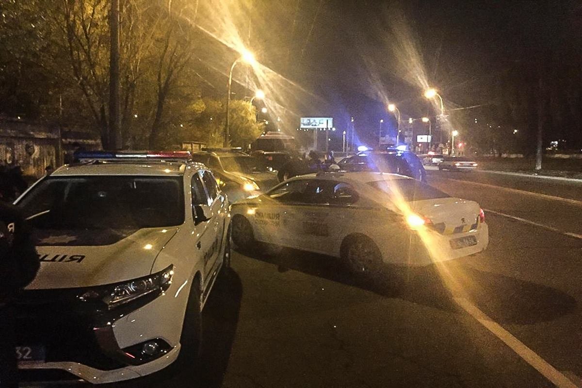 В драке участвовали примерно 100 человек. Больше части из них удалось скрыться от полицейских 