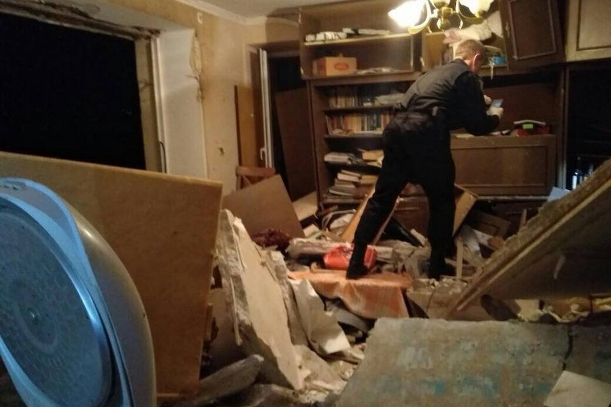 Звук взрыва слышали даже жители близлежащих домов Звук взрыва слышали даже жители близлежащих домов