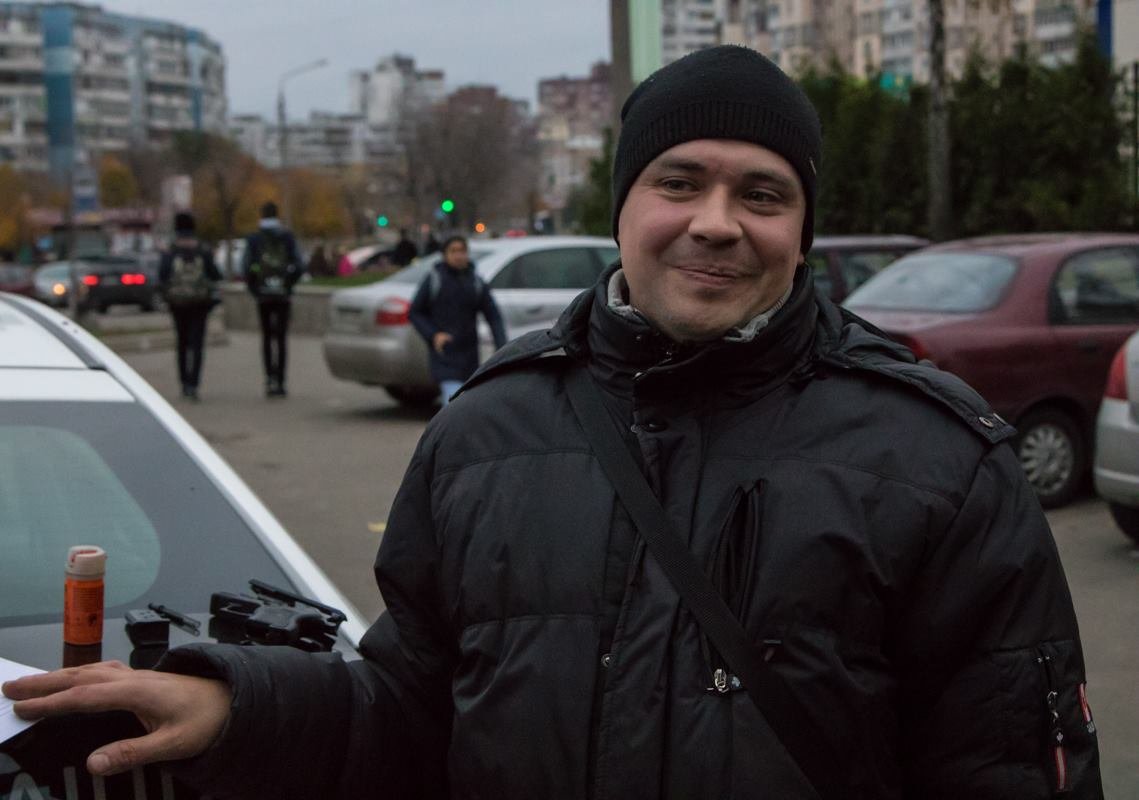 Александр в недоумении почему у него изъяли оружие Александр в недоумении почему у него изъяли оружие