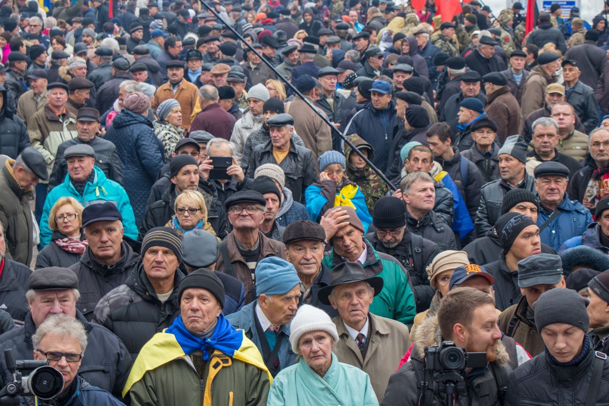 В основном присутствовало старшее поколение