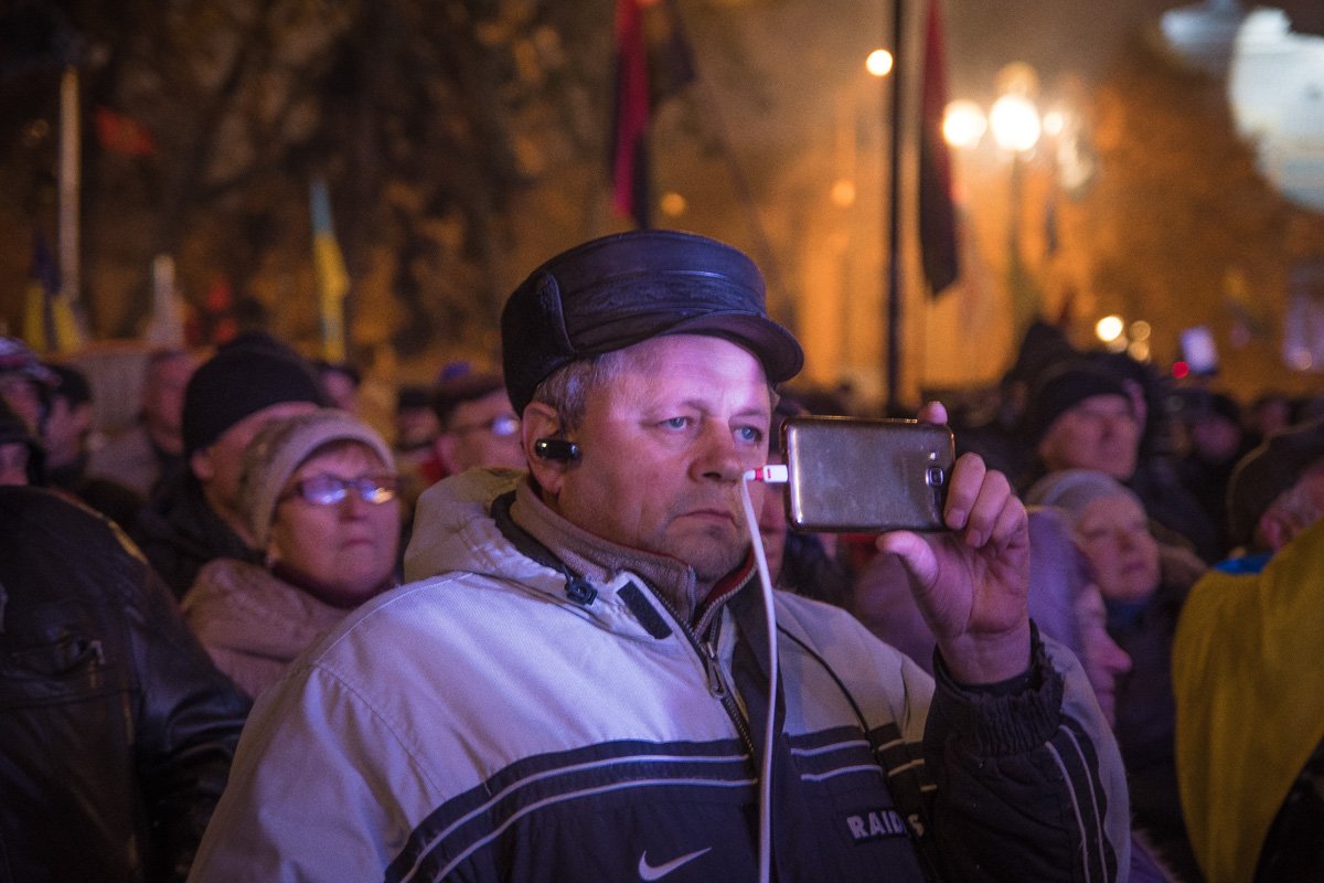 Многие снимали речь экс-губернатора Одессы на телефон