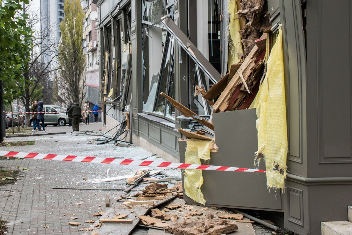На все про все неизвестным потребовалось несколько минут На все про все неизвестным потребовалось несколько минут
