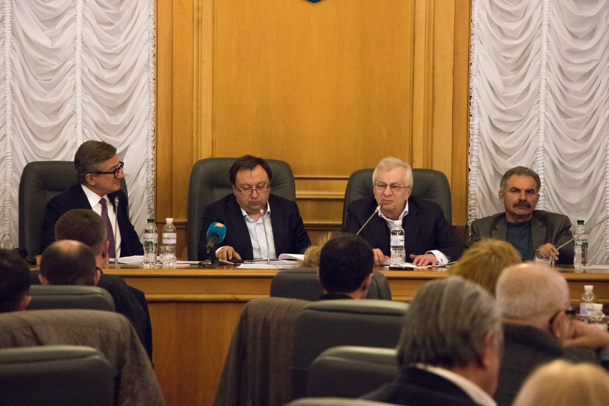 В конфликт археологов и строителей на Почтовой площади вмешались нардепы 1