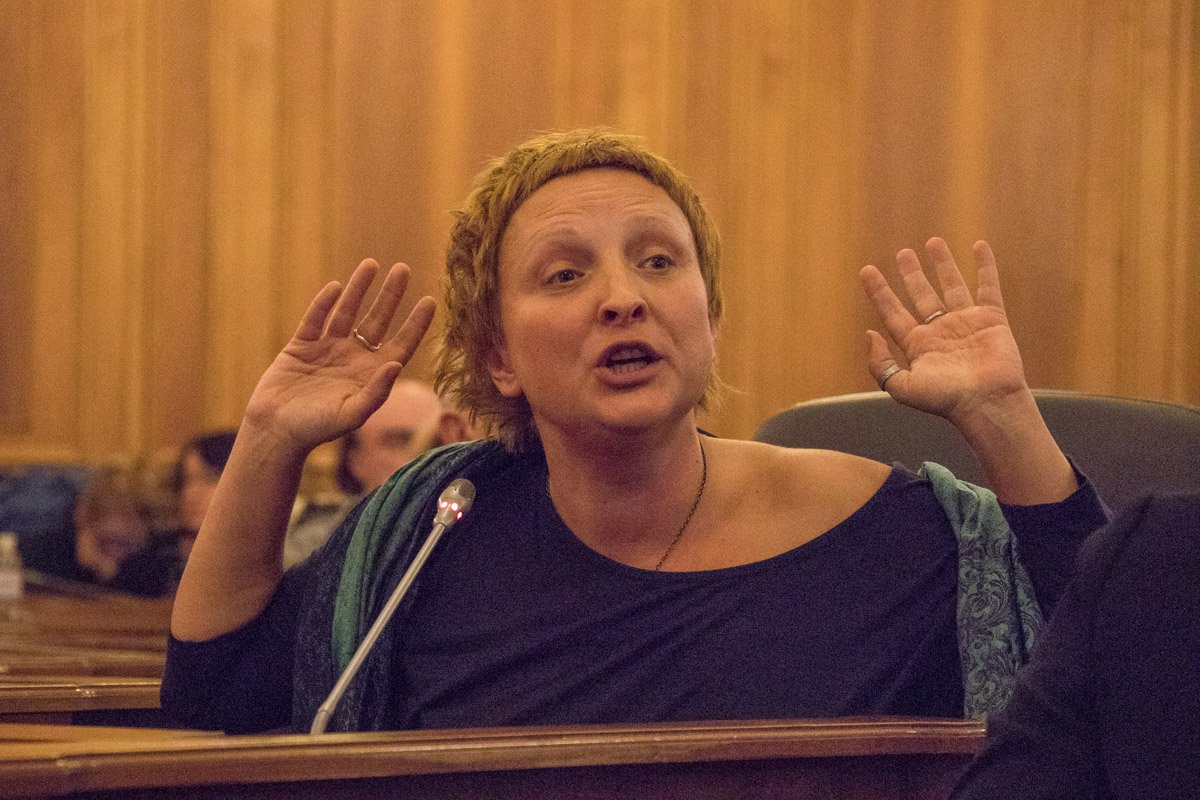 В конфликт археологов и строителей на Почтовой площади вмешались нардепы 6