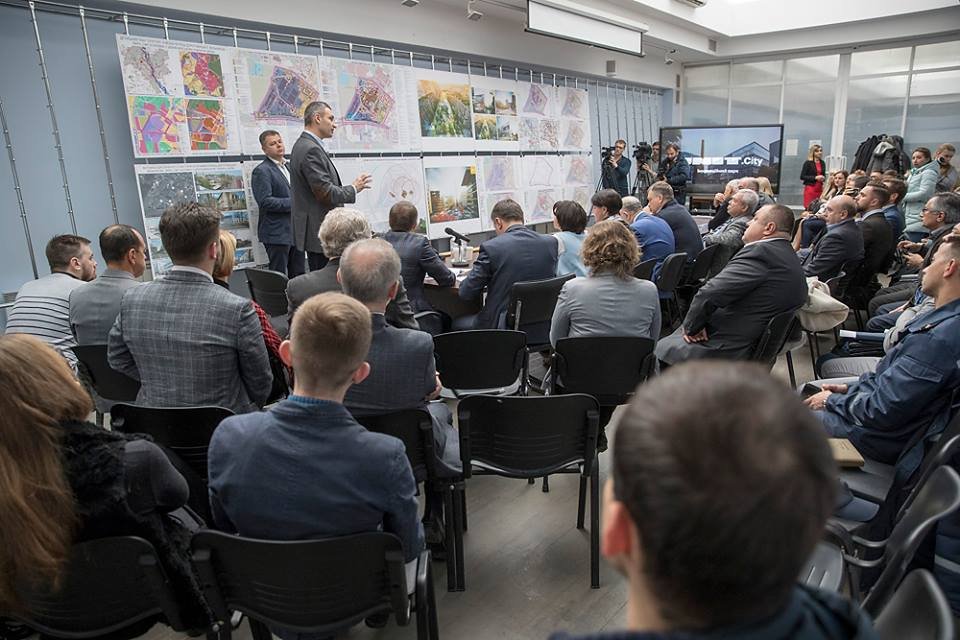 Виталий Кличко уверен, что в UNIT.City будут все условия для того, чтобы интеллектуалы не эмигрировали за границу Виталий Кличко уверен, что в UNIT.City будут все условия для того, чтобы интеллектуалы не эмигрировали за границу