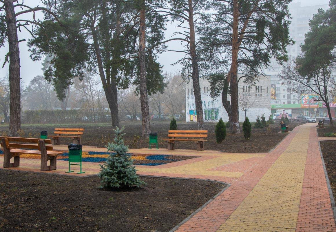 В парке вдоль улицы Андрея Малышко "выложили" 1136 квадратных метров тротуарной плитки В парке вдоль улицы Андрея Малышко "выложили" 1136 квадратных метров тротуарной плитки