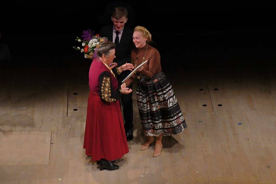 Поздравить коллег пришла директор Департамента культуры КГГА Диана Попова Поздравить коллег пришла директор Департамента культуры КГГА Диана Попова