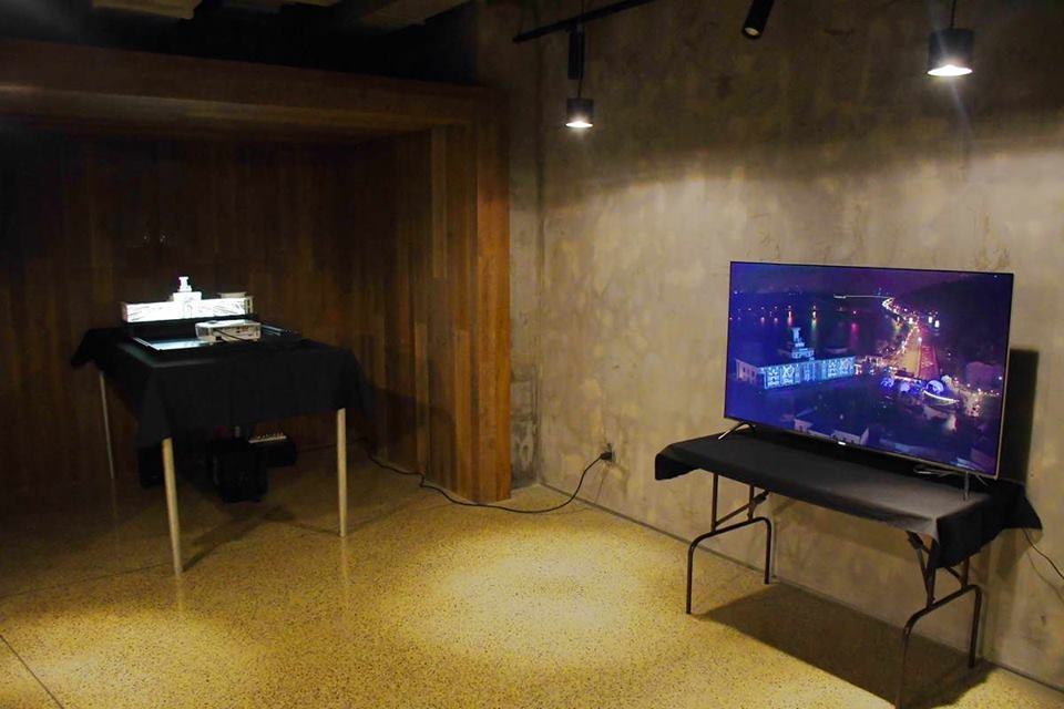 в Театре на Подоле современное оборудование для создание видепроекций в Театре на Подоле современное оборудование для создание видепроекций