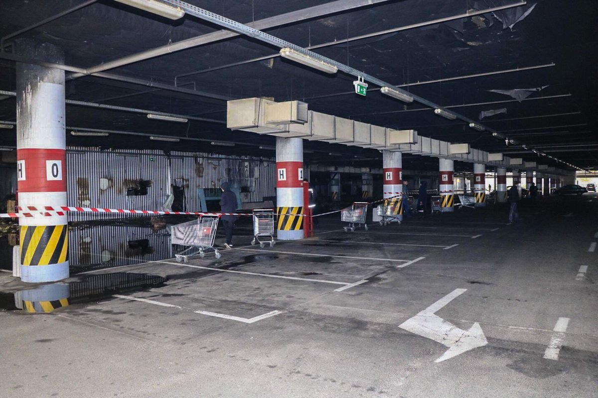 Пожар тушили около двух часов Пожар тушили около двух часов