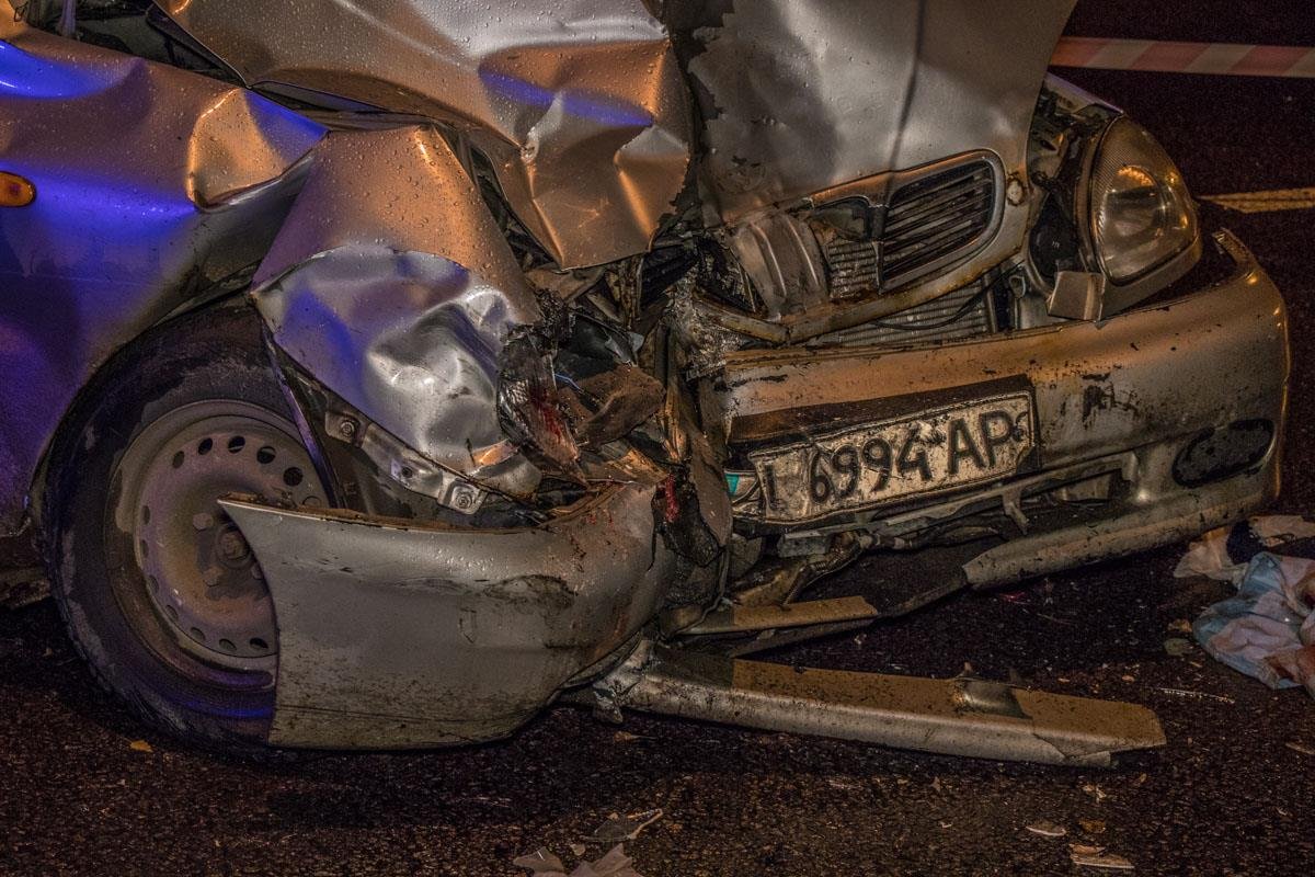 Daewoo Lanos значительно помяло спереди