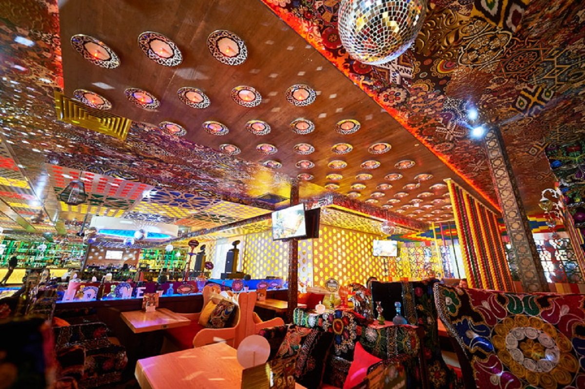 Согреться вином с корицей и медом: где в Киеве делают самый вкусный глинтвейн 6