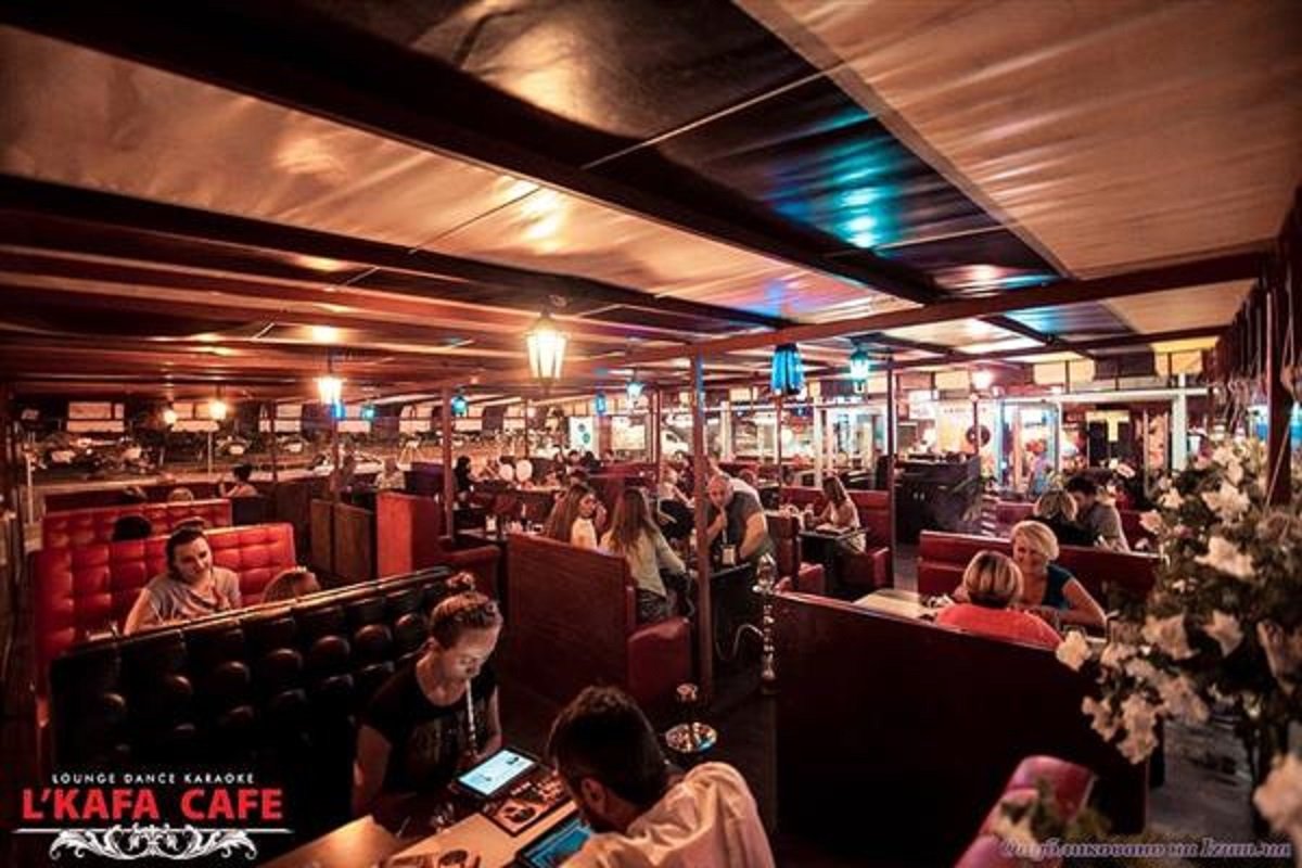 Согреться вином с корицей и медом: где в Киеве делают самый вкусный глинтвейн 8