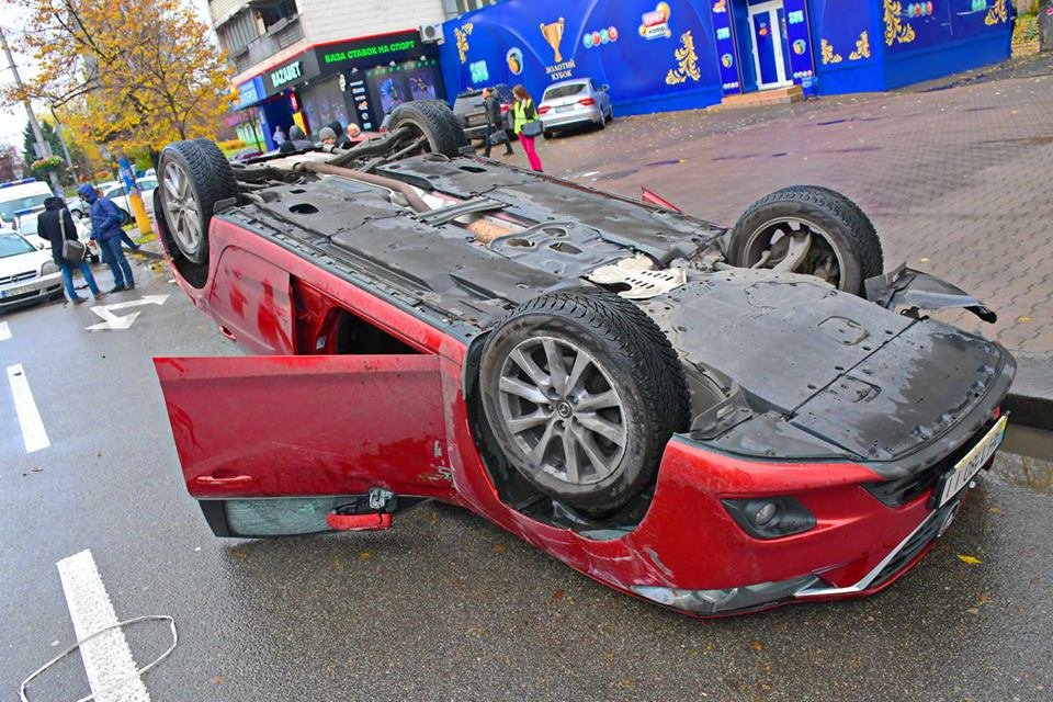 Opel съезжал на крайнюю левую полосу и подрезал Mazda 6 Opel съезжал на крайнюю левую полосу и подрезал Mazda 6