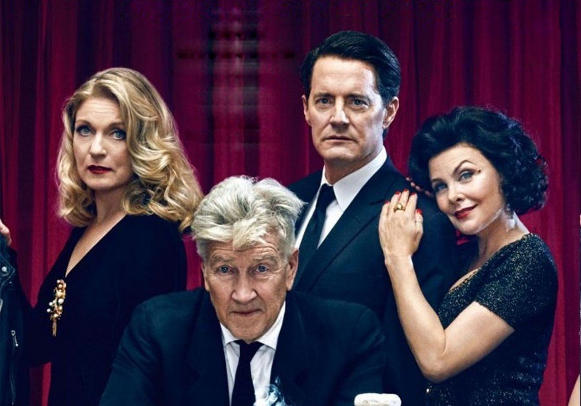 Дэвид Линс вместе с актерами сериала "Твин Пикс" 