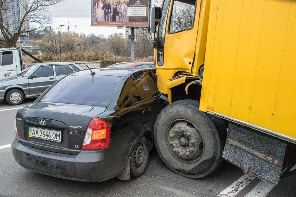 Столкновение с этим авто также обошлось без пострадавших 