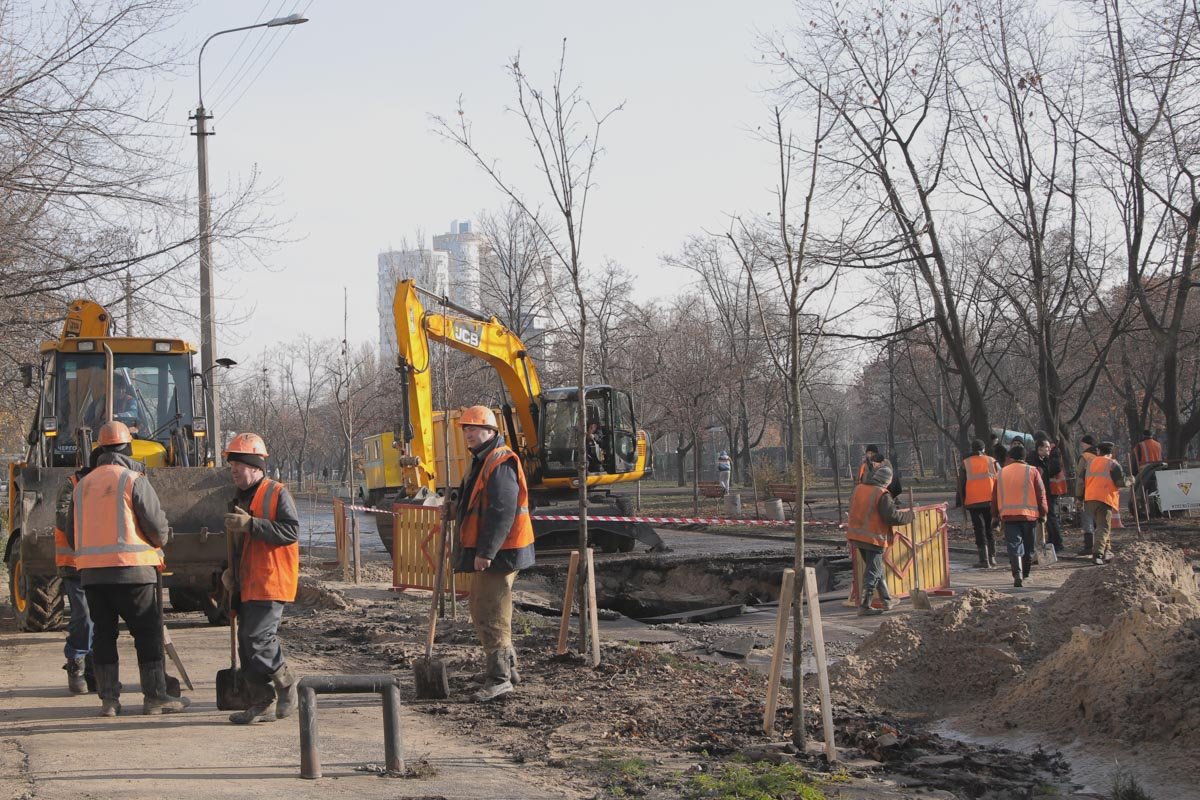 Аварийная служба приехала только под утро