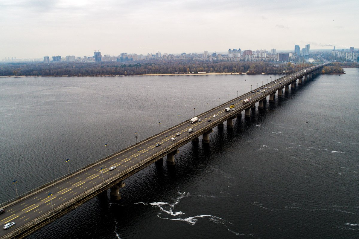 Длина моста Патона - 1543 метра