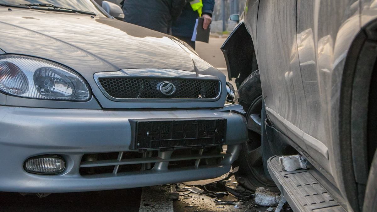 Водители Lexus и Toyota не пострадали Водители Lexus и Toyota не пострадали
