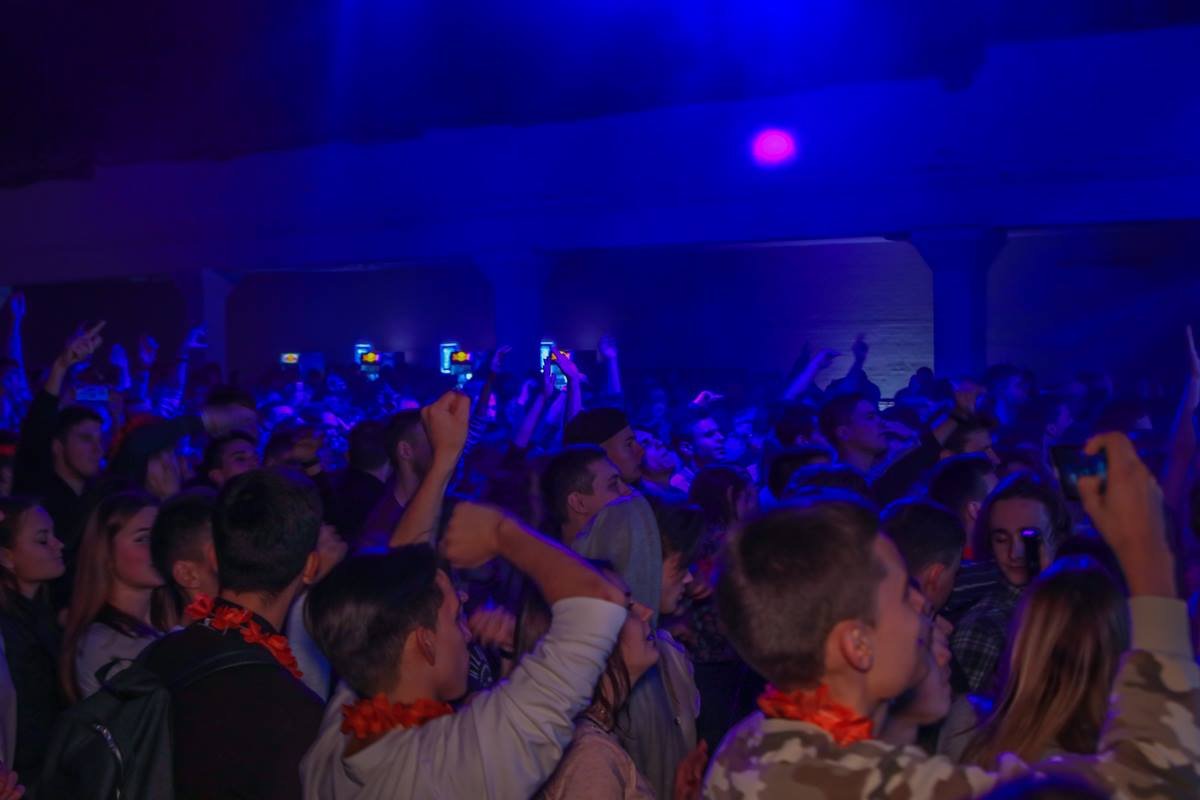 Студенты отрывались до глубокой ночи Студенты отрывались до глубокой ночи