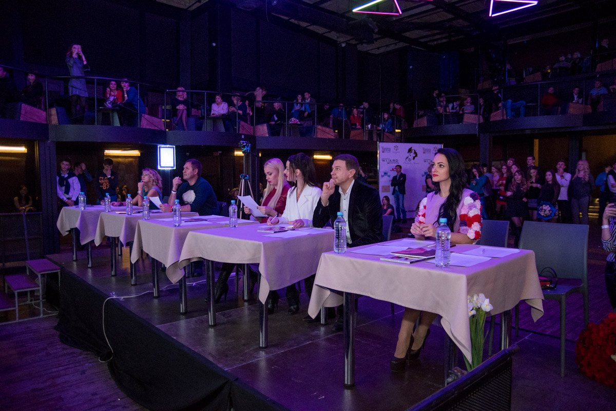 В жюри конкурса вошли 8 человек