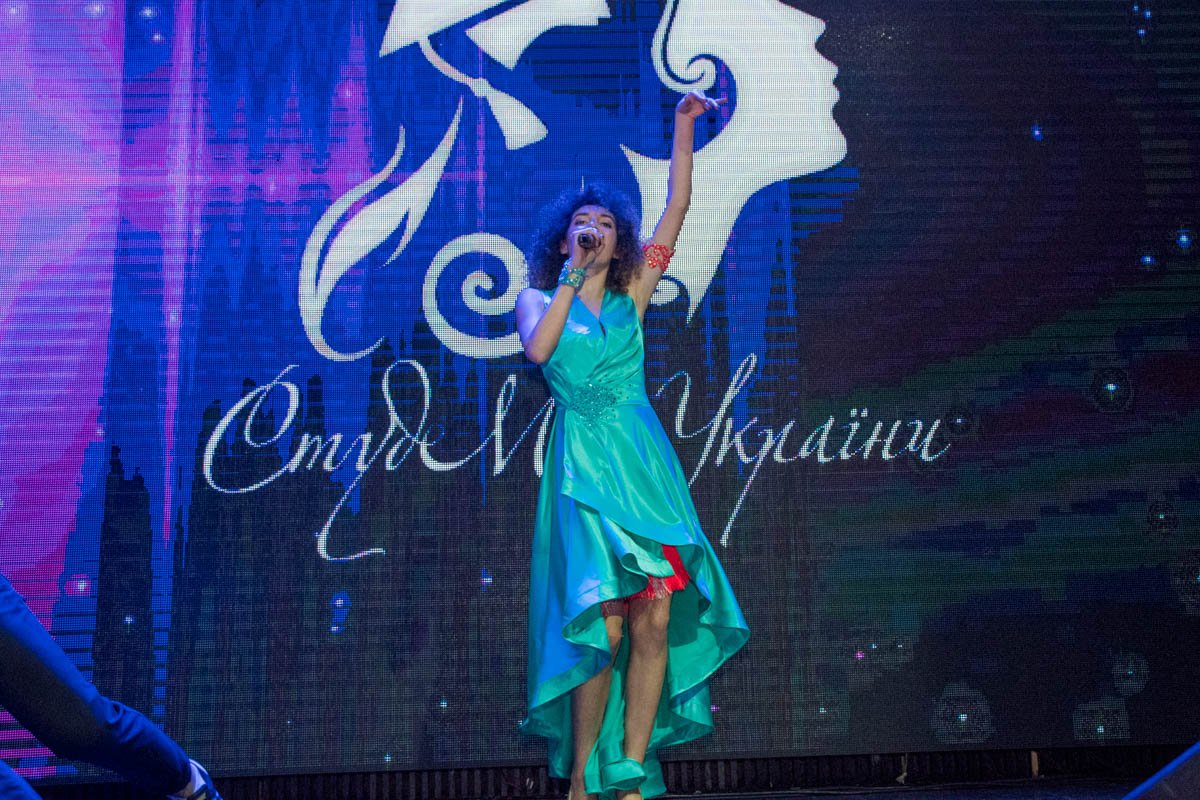 Юная певица исполнила несколько авторских песен на конкурсе