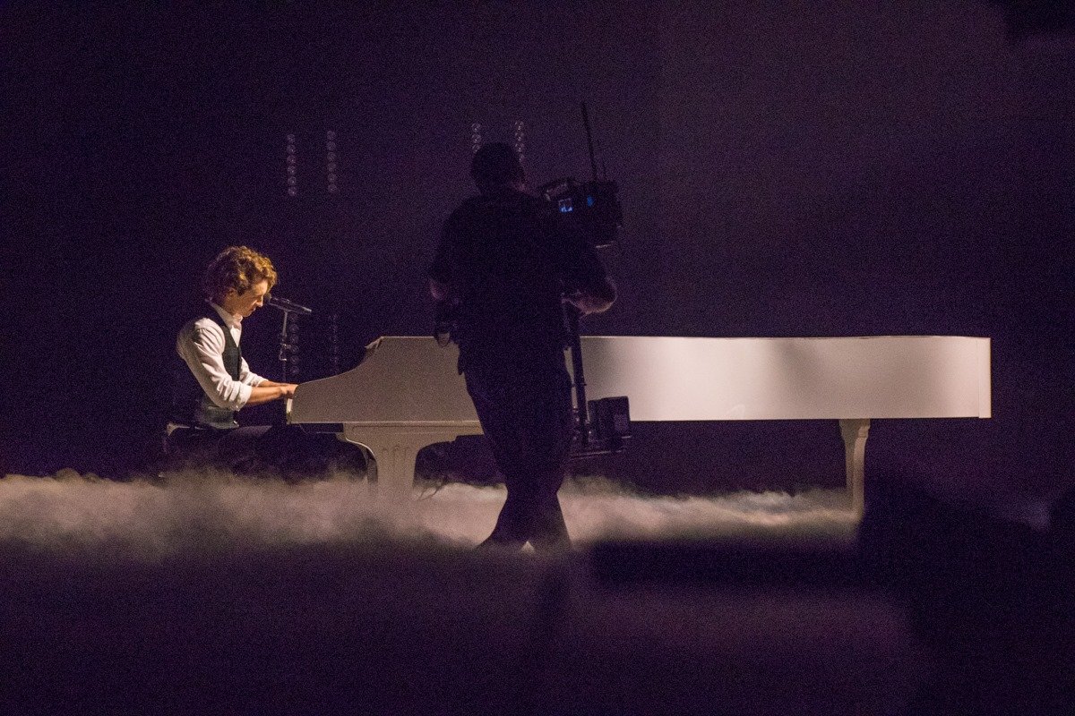 С телеэкрана оператора не увидишь