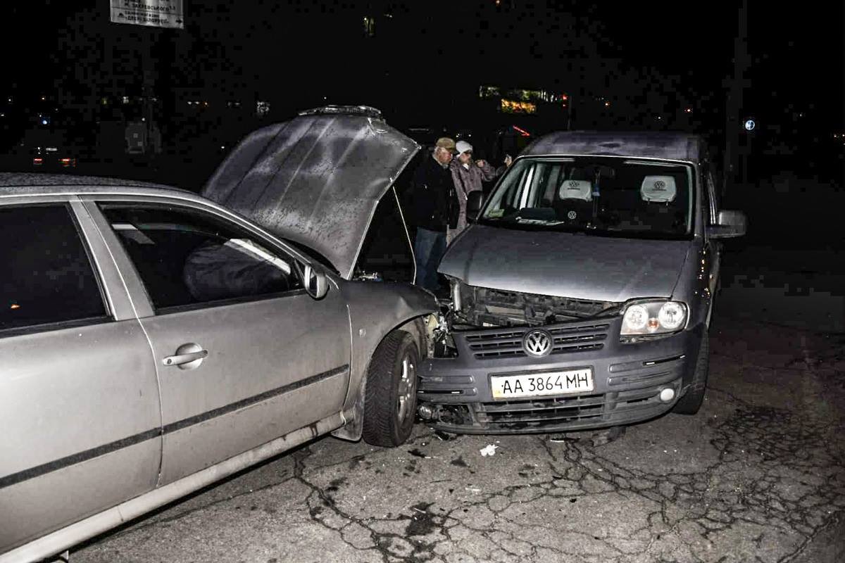 В аварии пострадала женщина. С травмой головы ее госпитализировала "скорая" 